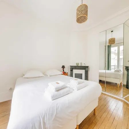 Daire Charming Apprt 1bdr 2p Near Sacre C Ur *