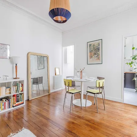 Charming Apprt 1bdr 2p Near Sacre C Ur